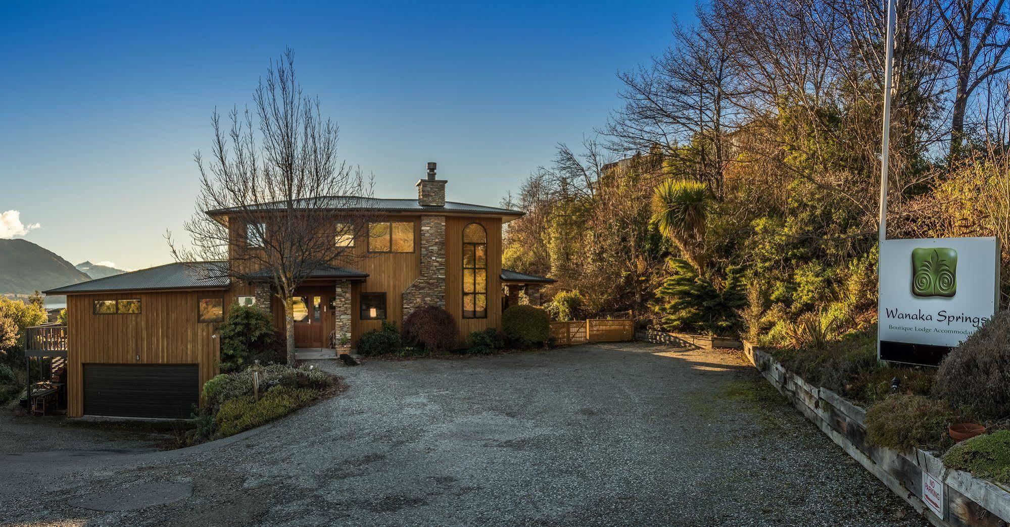 Wanaka Springs Lodge Exterior foto